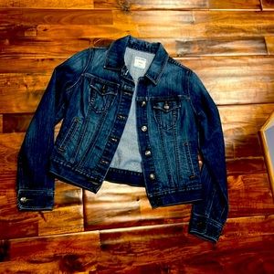 Old Navy denim jacket size size Medium